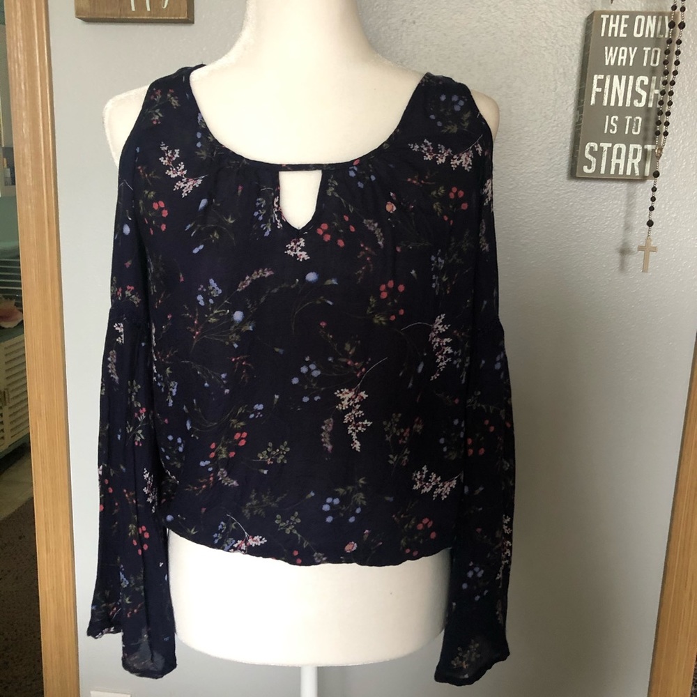Arizona MedNavy Floral Cold Shoulder Bell sleeve